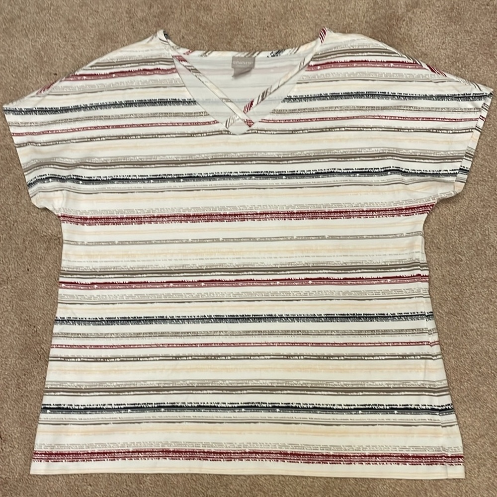 Chico’s Zenergy crossover neck tee size 8